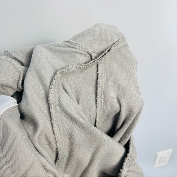 ARITZIA Talula Los Feliz Pull On Drawstring Joggers Pants XS Pleated Taupe Gray - Picture 11 of 14